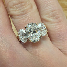 Load image into Gallery viewer, Oval Lab Diamond Trilogy Ring - Product Code - LB43