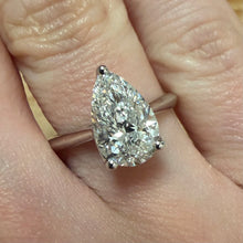 Load image into Gallery viewer, Two Carat Lab Diamond Ring - Product Code - LB41