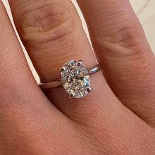 Load image into Gallery viewer, Platinum 1.50ct Oval Lab Diamond Ring - Product Code - LB17