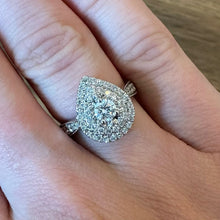 Load image into Gallery viewer, One Carat Diamond Designer Ring - Product Code - G822