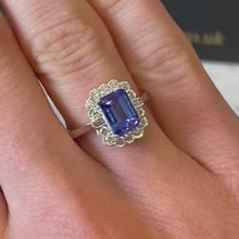 Load and play video in Gallery viewer, 1.60ct Tanzanite & Diamond Ring - E601