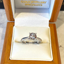 Load image into Gallery viewer, Diamond Solitaire Ring - B455