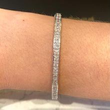 Load image into Gallery viewer, White Gold Designer Bracelet - VX481