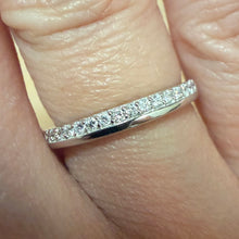 Load image into Gallery viewer, White Gold Diamond Band - Product Code - G745

