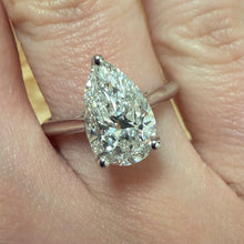Load image into Gallery viewer, Two Carat Lab Diamond Ring - Product Code - LB41
