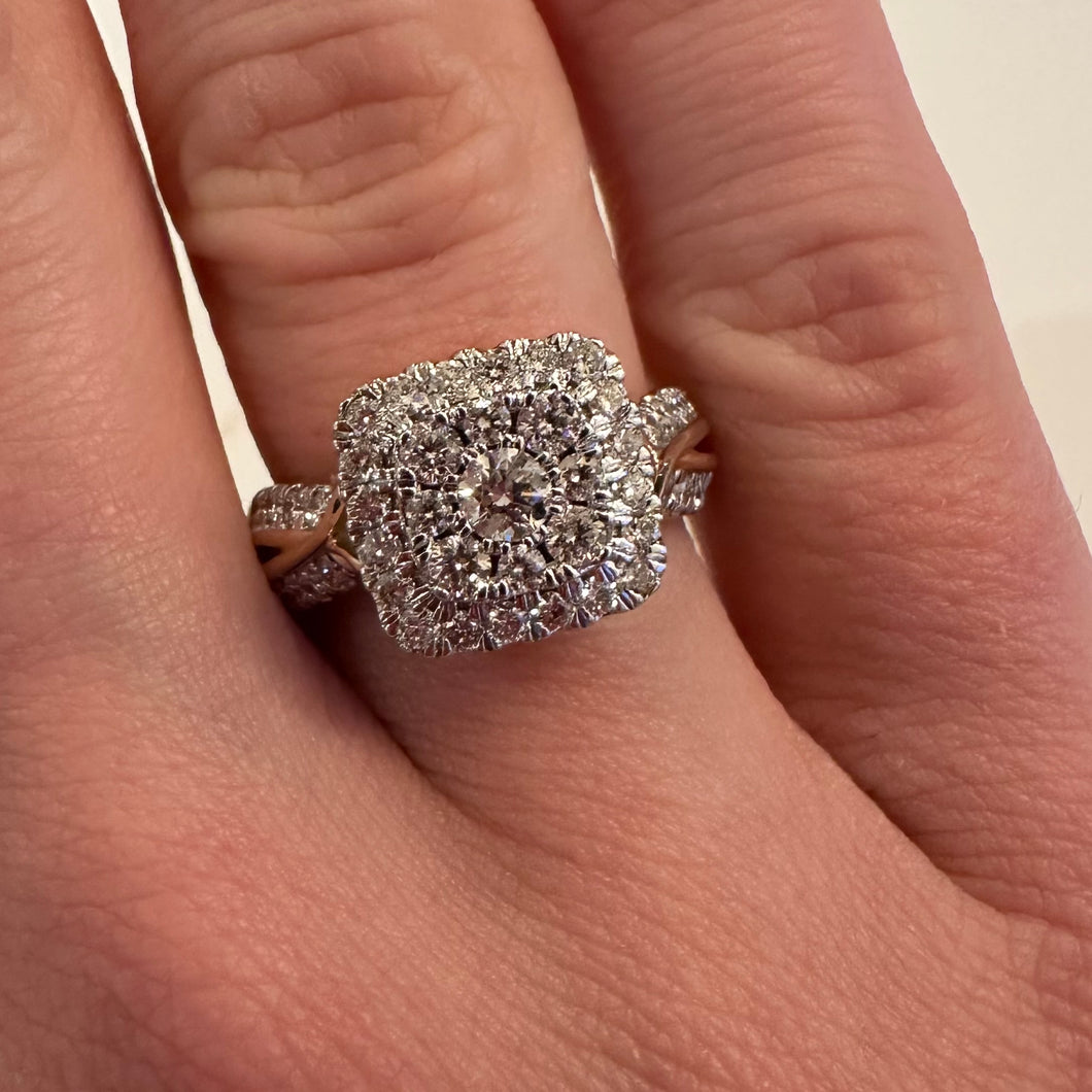 One Carat Diamond Designer Ring - Product Code - G918