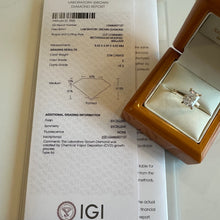 Load image into Gallery viewer, Two Carat Rectangular Lab Grown Diamond Ring - Product Code - LB30
