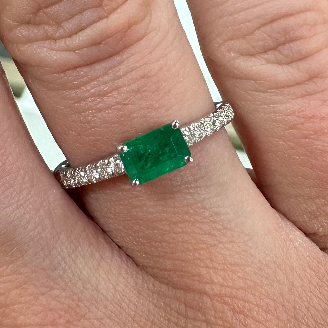 Emerald & Diamond Band Ring - Product Code - RX2