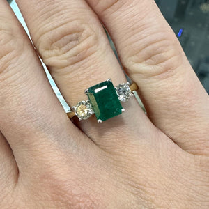 Emerald & Diamond Yellow Gold Designer Ring - Product Code - E622