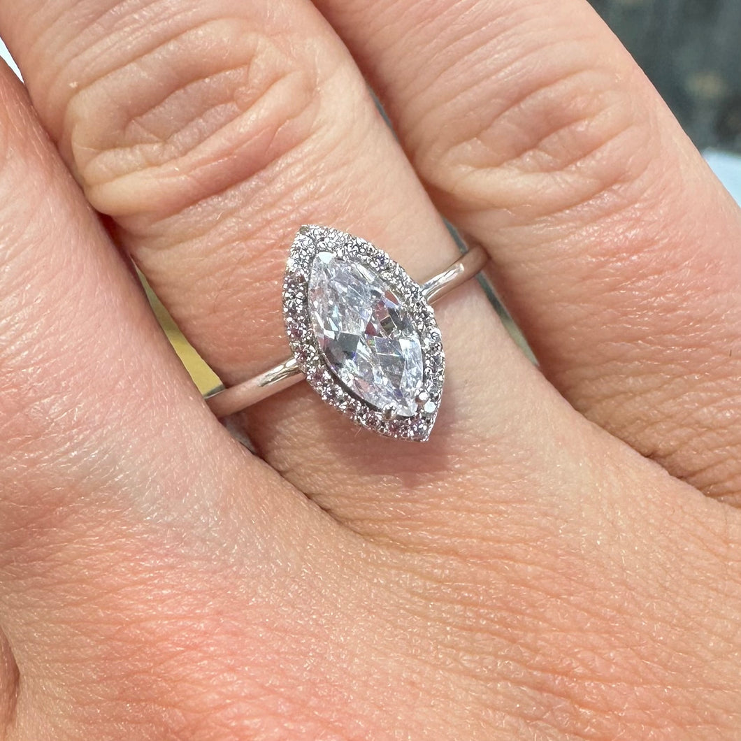 Stone Set White Gold Ring - Product Code - C124