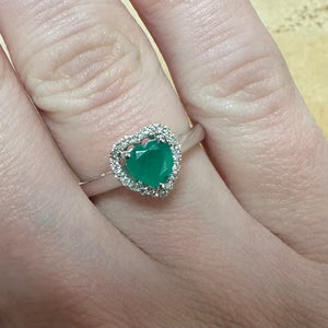 Heart Shaped Emerald & Diamond Ring - Product Code - G849