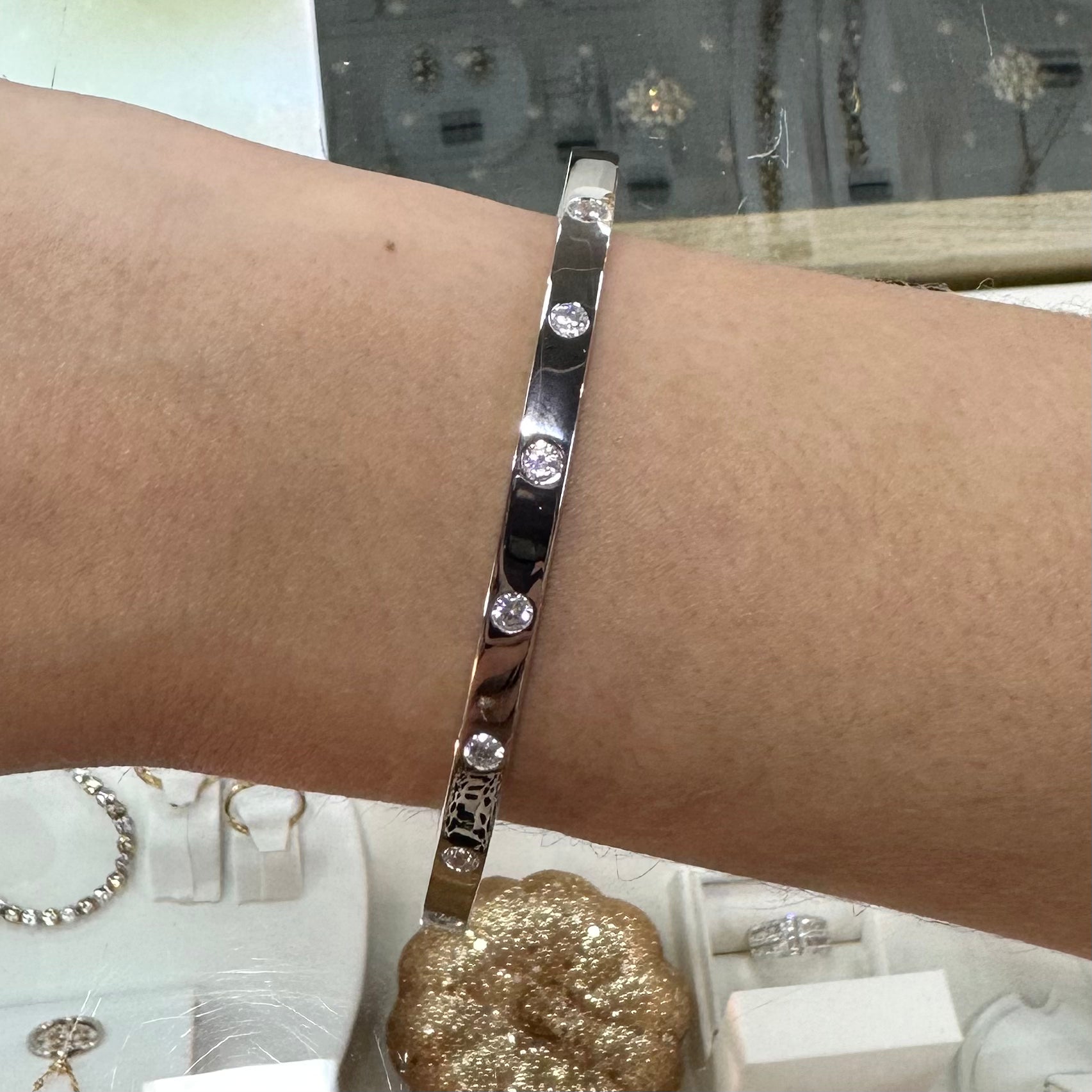 Cartier bracelet 2025 pay monthly