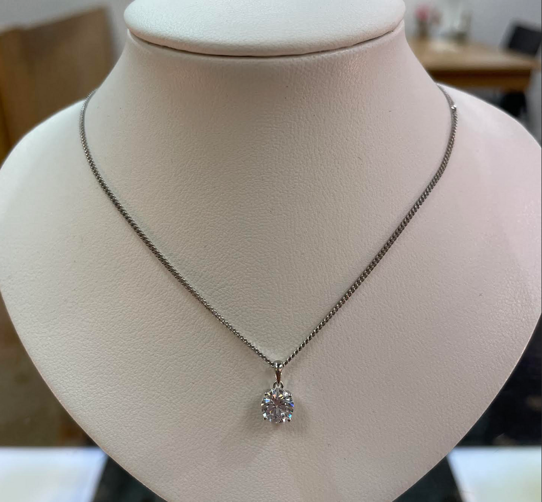 Stone Set Silver Pendant - Product Code - A96