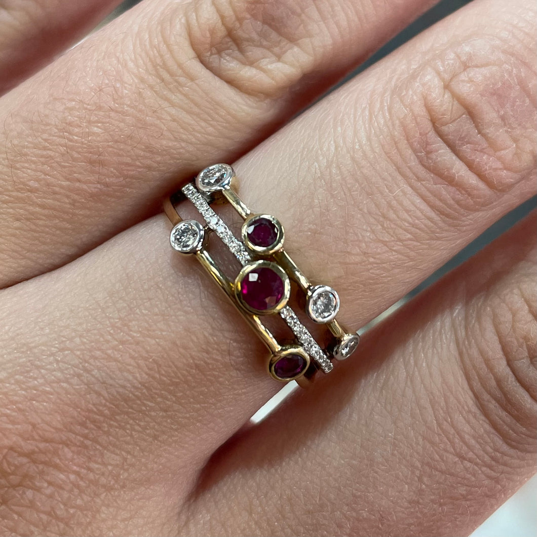 Ruby & Diamond Ring - Product Code - A886