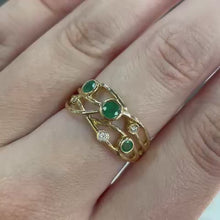 Load and play video in Gallery viewer, Emerald &amp; Diamond Bubble Ring - Product Code - A136
