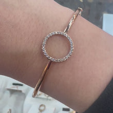 Load and play video in Gallery viewer, Rose Gold Stone Set Designer Bangle - Product Code - VX93
