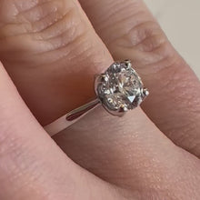 Load and play video in Gallery viewer, One Carat Lab Grown Platinum Ring - Product Code - LB24
