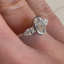 Load and play video in Gallery viewer, One Carat Oval &amp; Pear Lab Diamond Ring - Product Code - LB22
