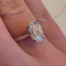 Load and play video in Gallery viewer, Platinum 1.50ct Oval Lab Diamond Ring - Product Code - LB17
