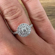 Load image into Gallery viewer, Round Diamond Halo Ring - Product Code - G863

