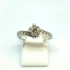 18ct Hallmarked White Gold Fine White Diamond Designer Solitaire Ring - Product Code - G591