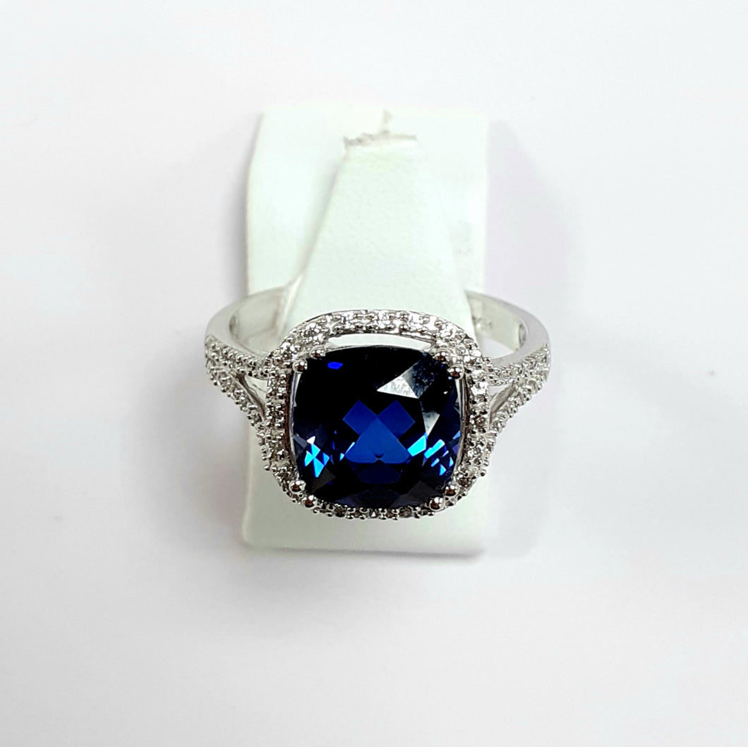 9ct White Gold Hallmarked Cubic Zirconia Ring - Product Code - VX530