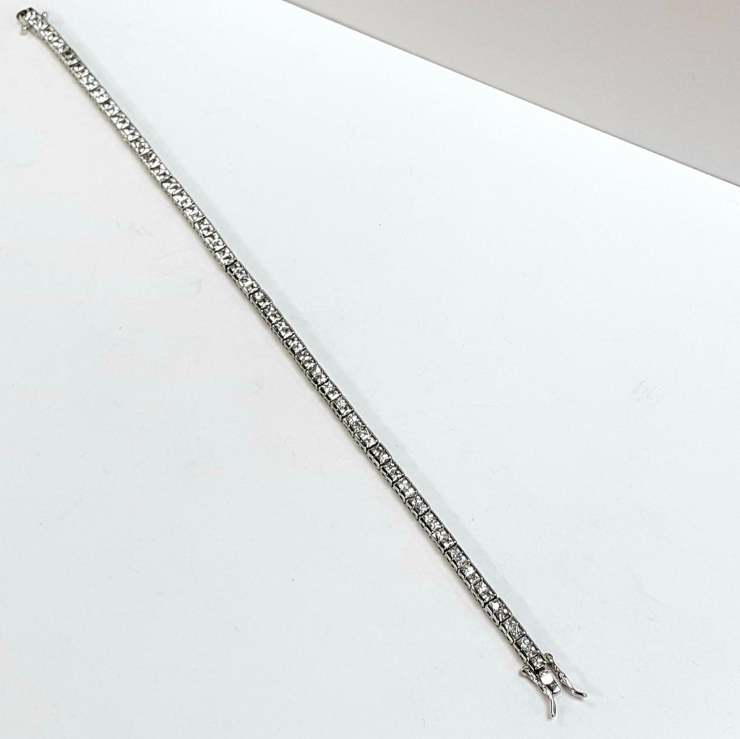 Silver Hallmarked 925 Ladies Bracelet - Product Code - J443