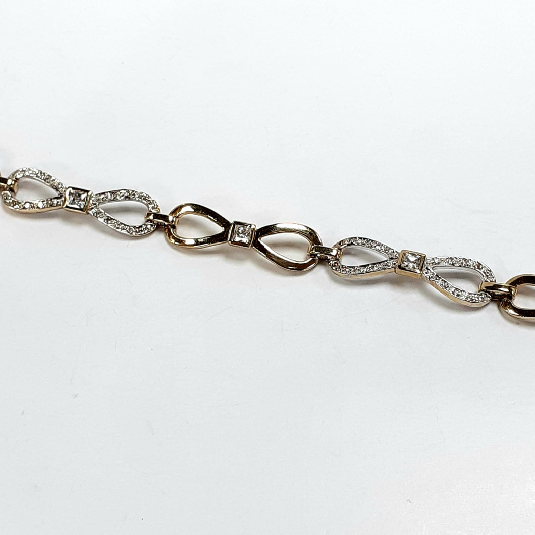 9ct Cubic Zirconia Ladies Bracelet - Product Code - F933