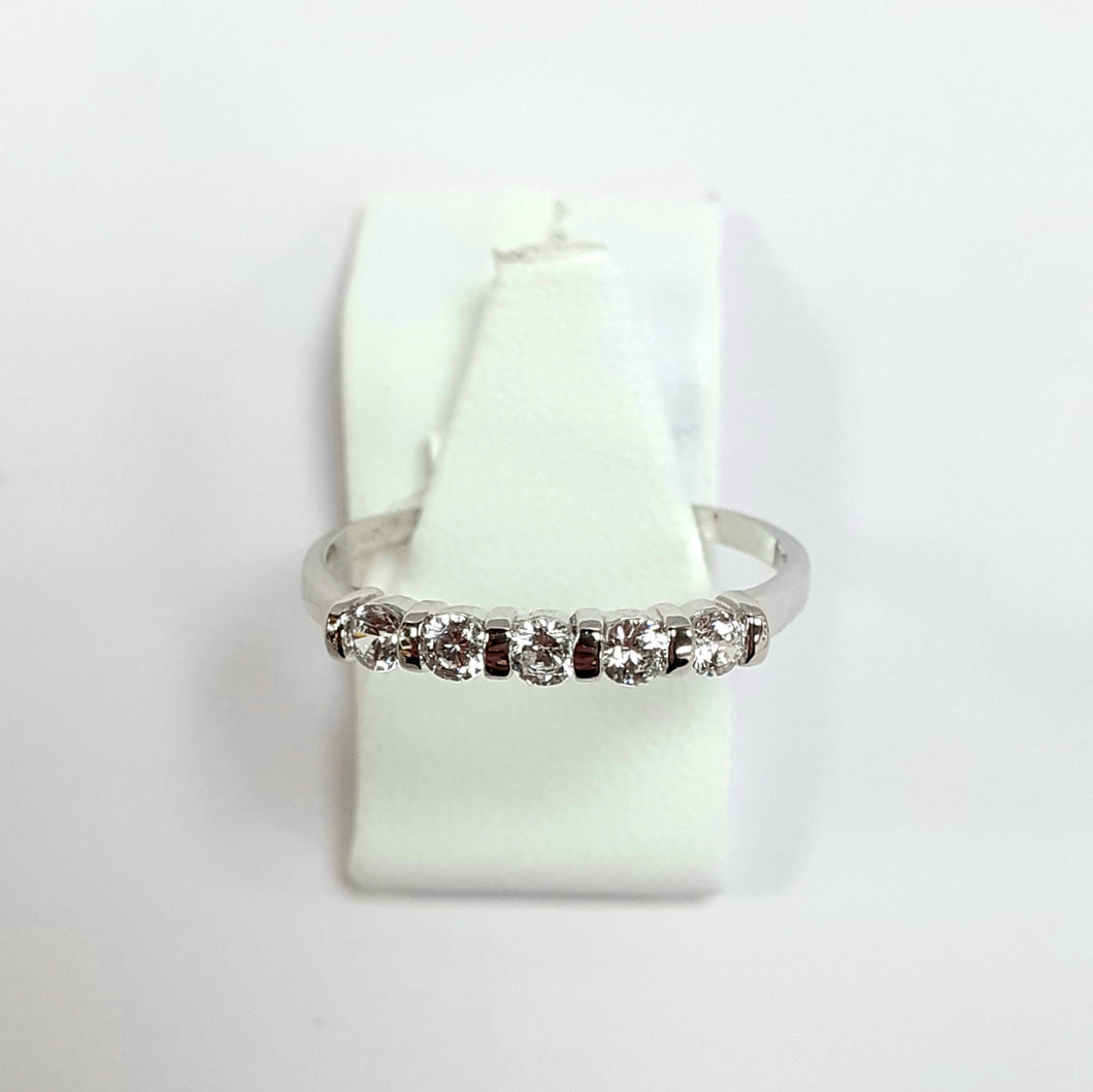 9ct White Gold Hallmarked Cubic Zirconia Ring - Product Code - VX298
