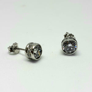 9ct White Gold Hallmarked Stone Set Earrings - Product Code - VX587