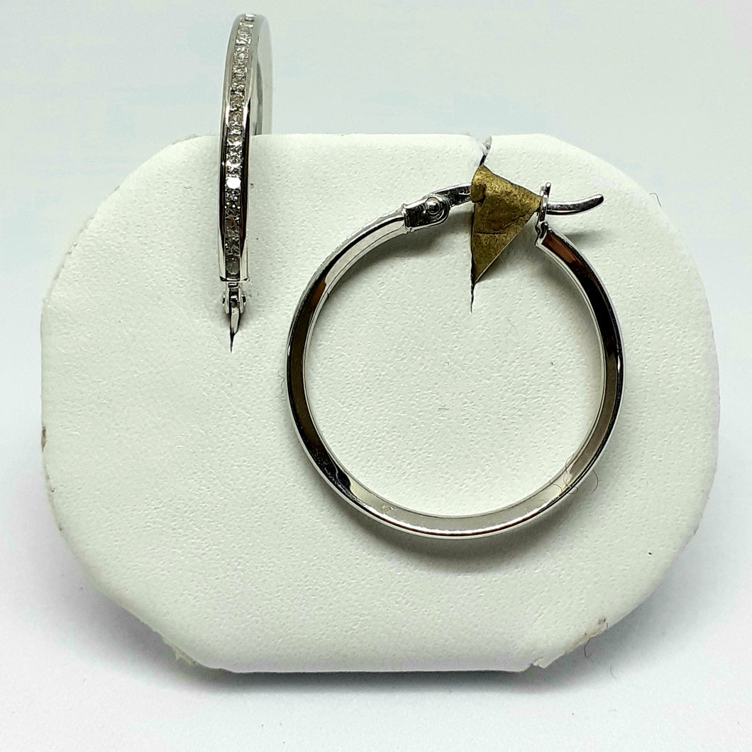 9ct White Gold Hallmarked Stone Set Earrings - Product Code - VX597