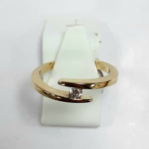 9ct Yellow Gold Hallmarked Ladies Cubic Zirconia Ring - Product Code - F78