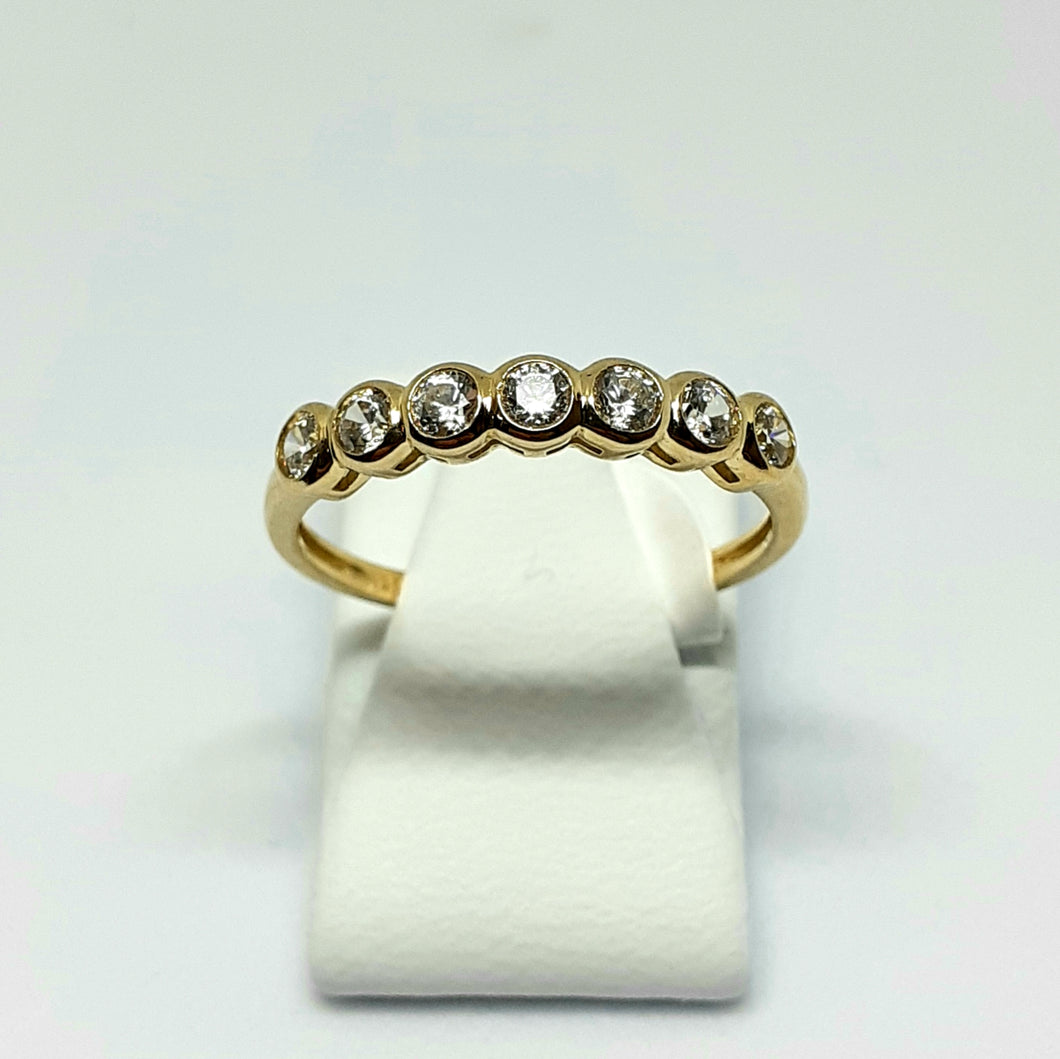 9ct Yellow Gold Hallmarked Stone Set Ring - Product Code - VX462