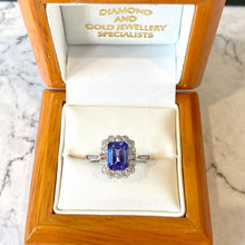 Load image into Gallery viewer, 1.60ct Tanzanite &amp; Diamond Ring - E601
