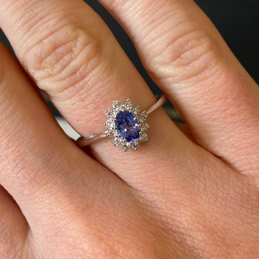 Tanzanite & Diamond Ring - E602