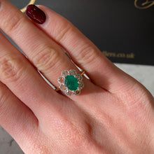 Load image into Gallery viewer, Emerald &amp; Diamond Flower Design Ring - E604
