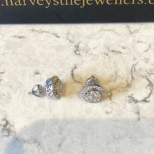 Load image into Gallery viewer, Diamond Studs Earrings - G764
