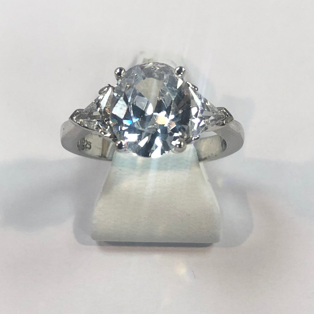 Silver Hallmarked Oval & Triangle Shaped Stone Set Ring Product Code - F929