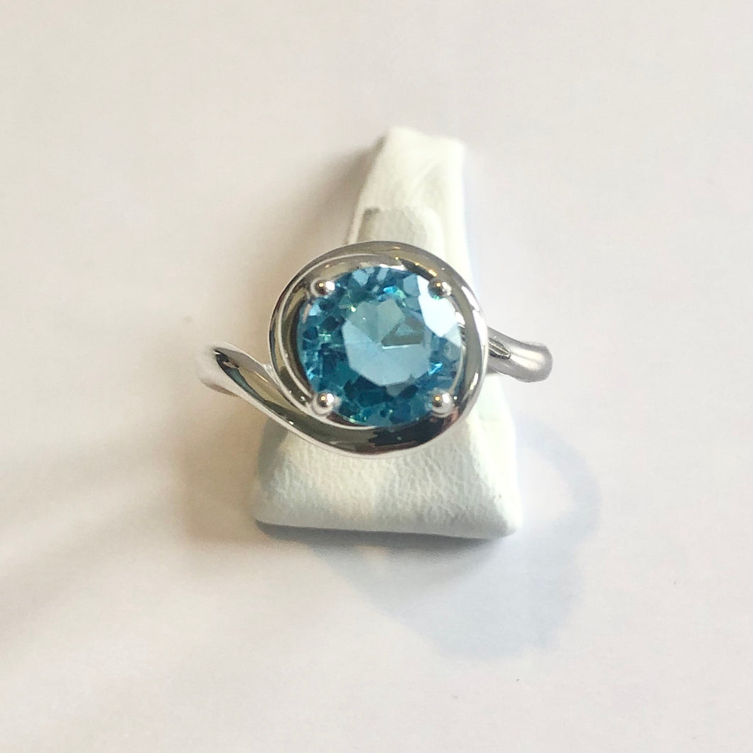 White Gold Blue Topaz Ring - Product Code - A319