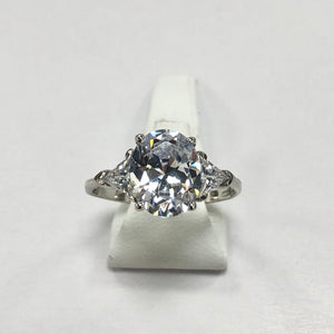 White Gold Stone Set Ring - Product Code - F75