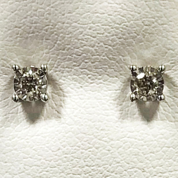 Diamond White Gold Stud Earring Set