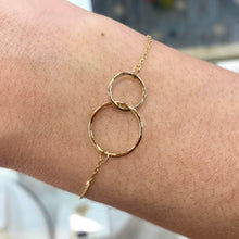 Load image into Gallery viewer, 9ct Yellow Gold Circle Bracelet - Product Code - C24
